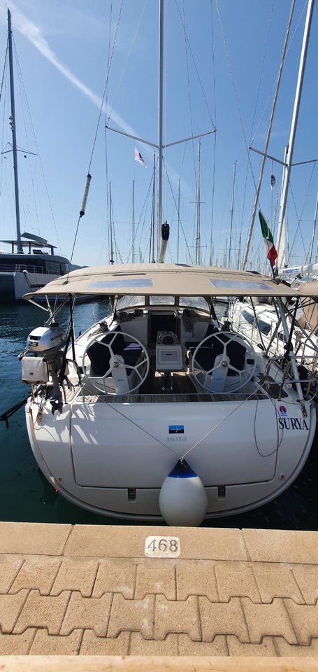 Yachtcharter BavariaCruiser41 Surya