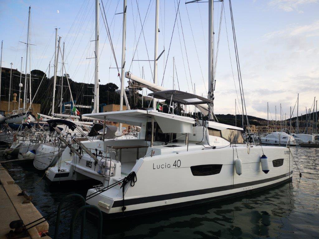 Yachtcharter Lucia40 Ines
