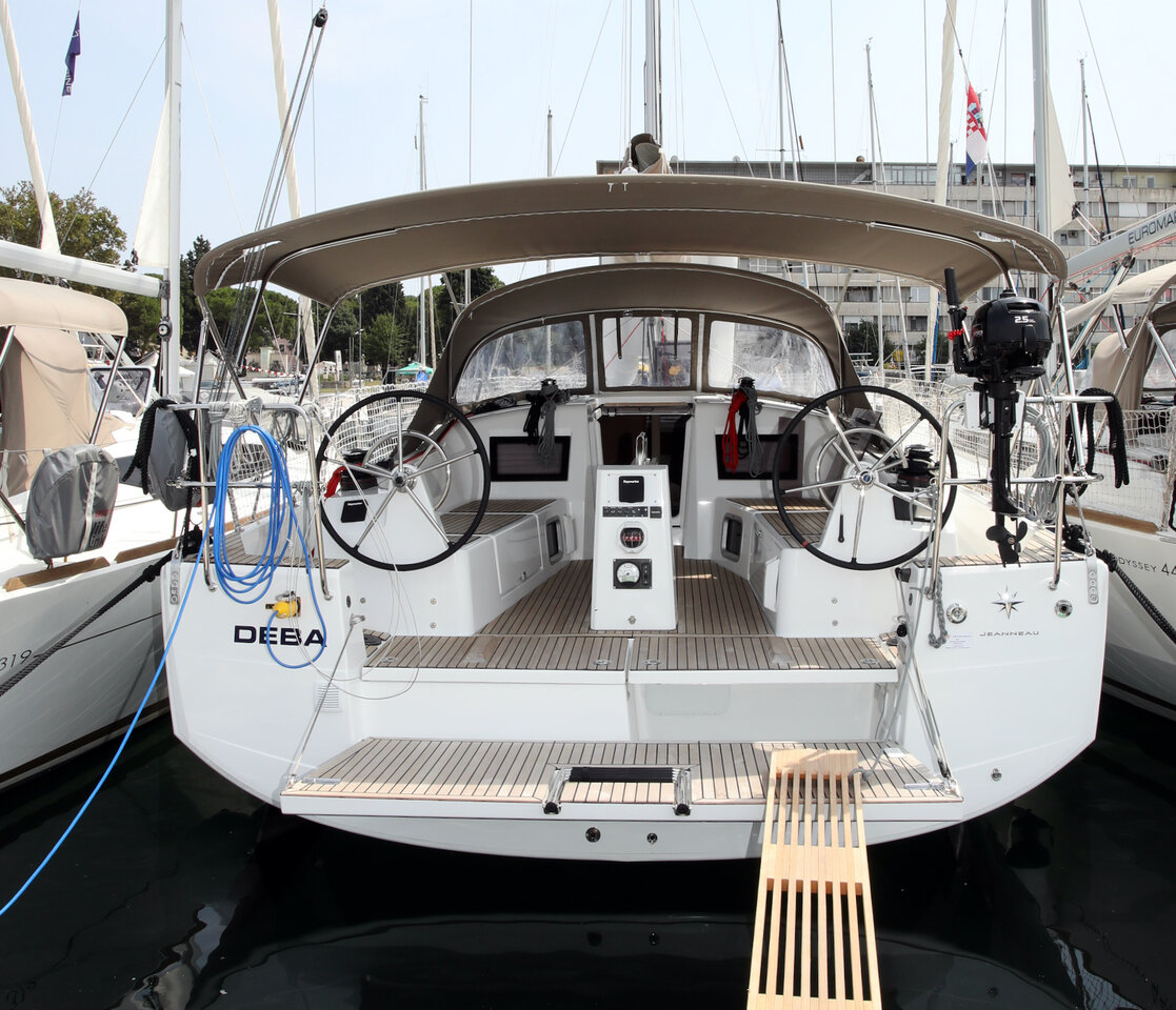 Yachtcharter SunOdyssey410 Deba