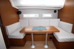 Yachtcharter SunOdyssey410 Deba 4