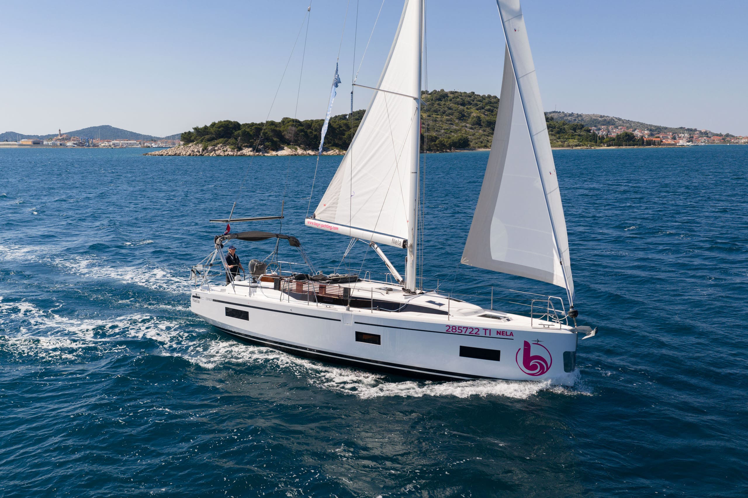 Yachtcharter BavariaC38 Nela