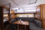 Yachtcharter SunOdyssey440 Roma 4
