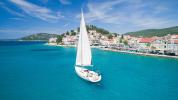 Yachtcharter SunOdyssey42i Ema 4