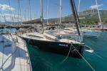Yachtcharter More40 More Black 6