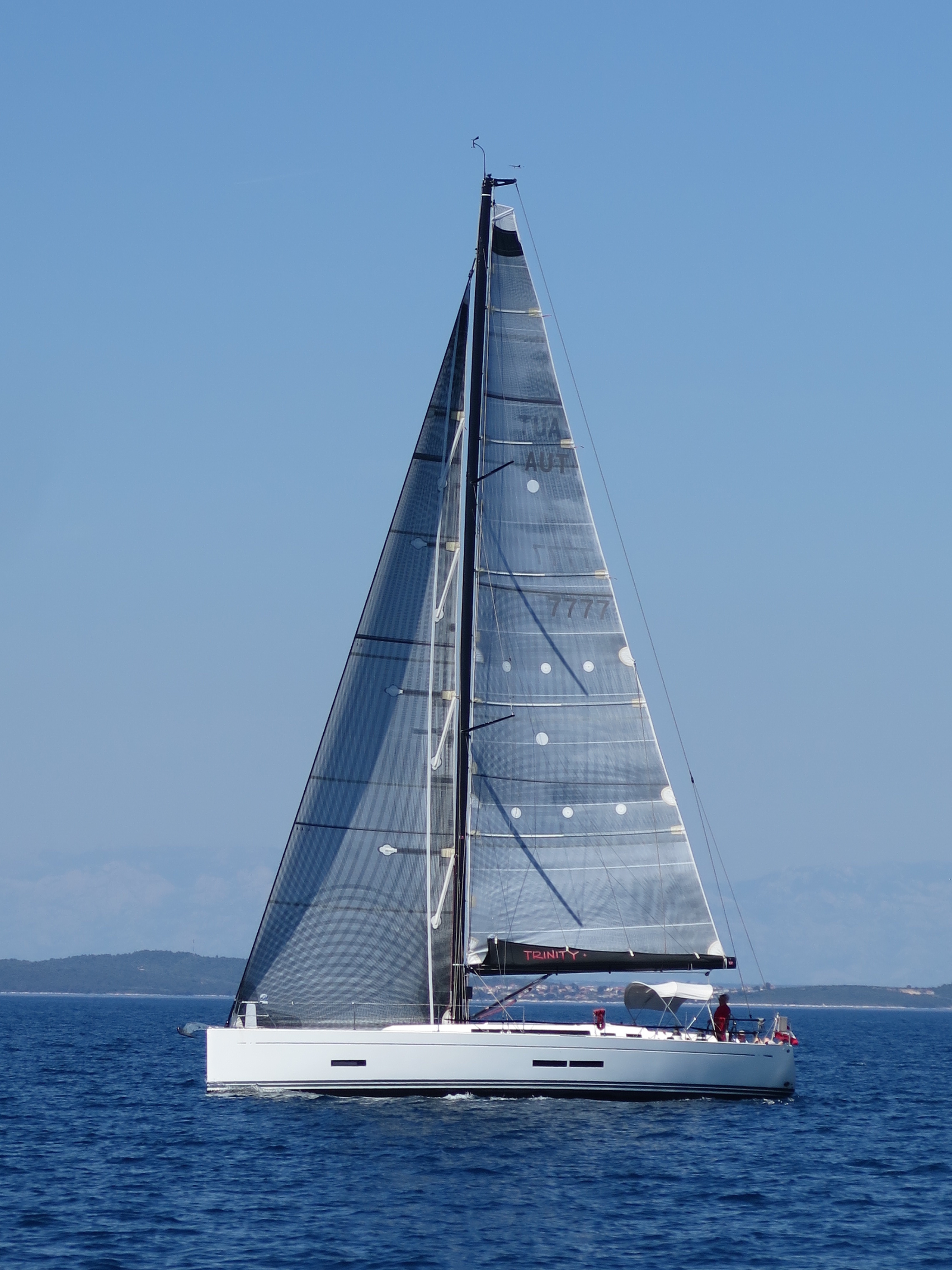 Yachtcharter SolarisOne44 Trinity