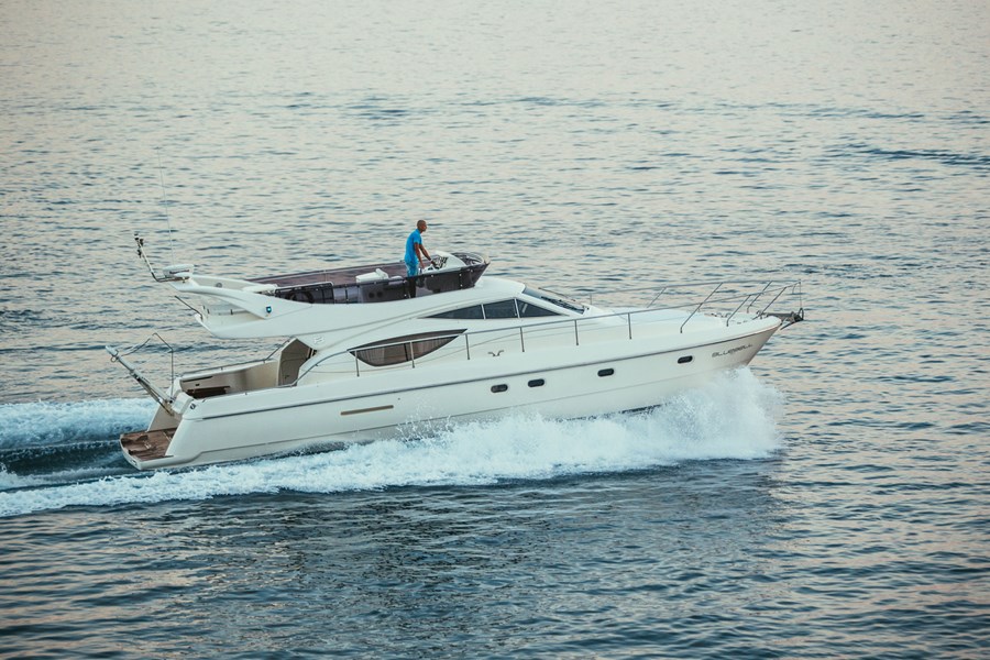Yachtcharter FerrettiYachts460 3cab