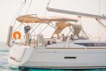 Yachtcharter SunOdyssey449 Asante 1