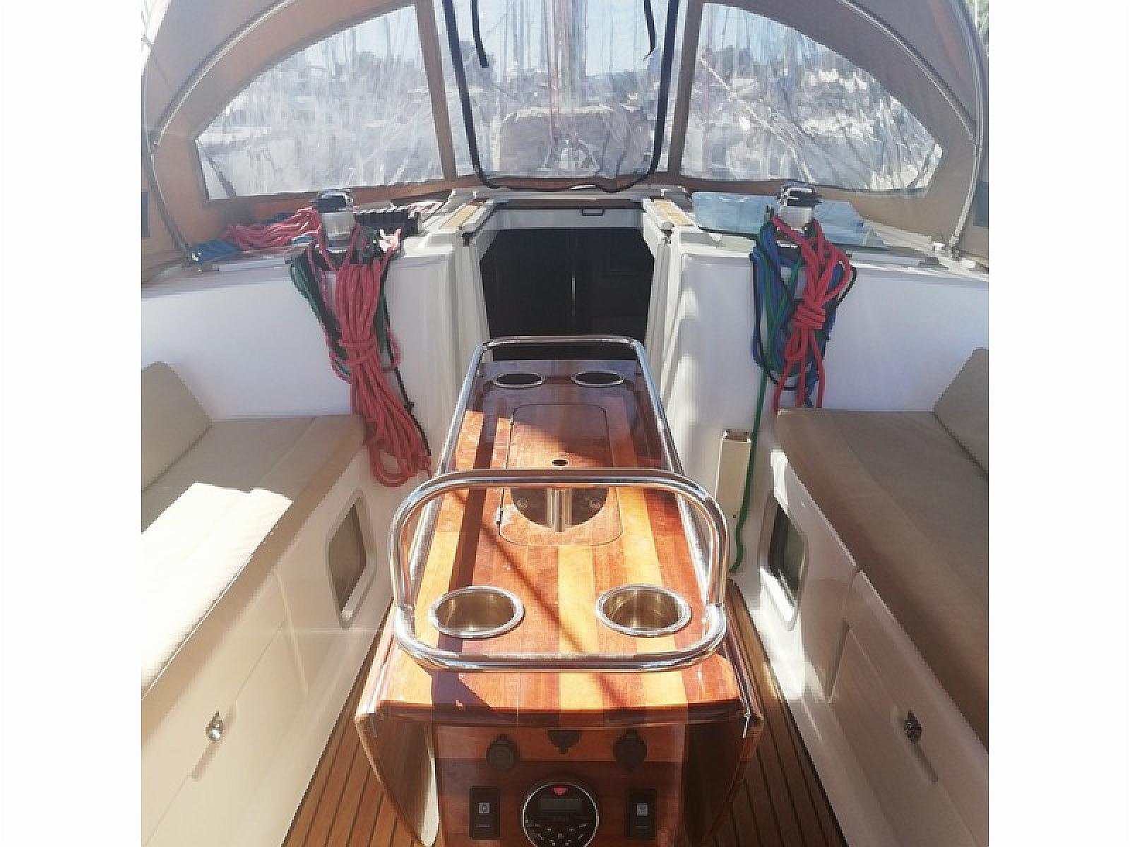 Yachtcharter ren total refit 2018 titelbild 01
