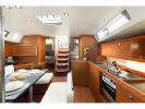 Yachtcharter aurora innenansicht 01