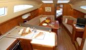 Yachtcharter Elan 384 Impression Salon 3 Cab 2 WC