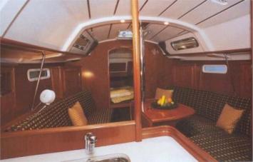 Oceanis Clipper 331 Innenansicht