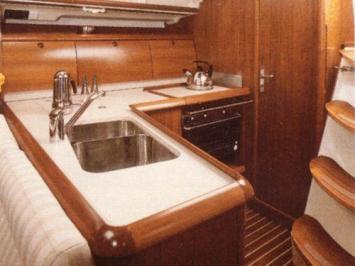 Innenansicht der Sun Odyssey 40 (3 Kabinen, 1 Bad) Innenansicht