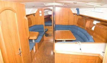 Innenansicht der Sun Odyssey 40 (3 Kabinen, 1 Bad) Innenansicht