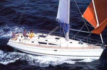 Außenansicht der Sun Odyssey 40 (3 Kabinen, 1 Bad) Top Bild
