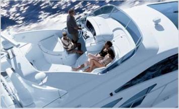 Azimut 55 Auenansicht