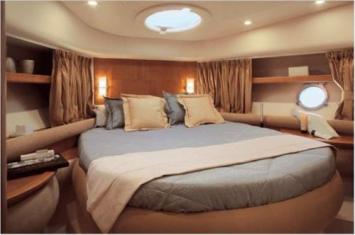 Azimut 55 Innenansicht