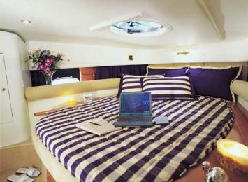 Cranchi Smeraldo 37 (2Cab/1WC)-Kabine Innenansicht