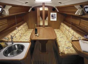 Bavaria 31 Innenansicht