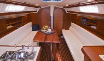 Salona 37 R Innenansicht