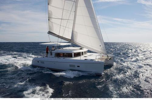 Yachtcharter Lagoon420 Cab3 top