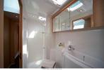 Yachtcharter Lagoon420 Cab 3 bathroom