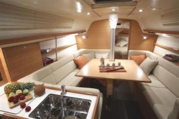 Elan 340 Innenansicht