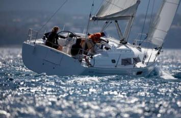 Hanse 370 Auenansicht