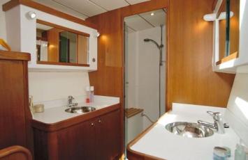 Lagoon 570 (5 Kabinen, 5 Bäder) – Innenansicht 3 Innenansicht