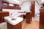 Yachtcharter Hanse 350 Salon 2 Cab