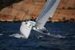 Yachtcharter Hanse 350 Bugansicht 2 Cab