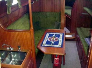 Najad 343 (2Cab)-Salon Innenansicht