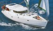 Yachtcharter Atoll 6 Bugansicht 6 Cab