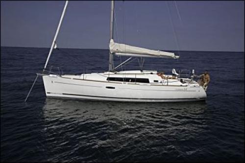 Yachtcharter Oceanis 34 3cab top