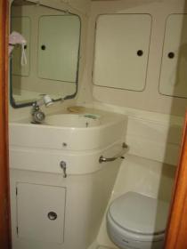 Moody 422 Innenansicht