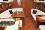 Yachtcharter Dufour 44 Performance Salon 4 Cab