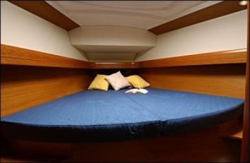 Sun Odyssey 42i Innenansicht