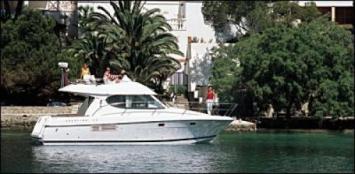 Prestige 32 Fly Auenansicht