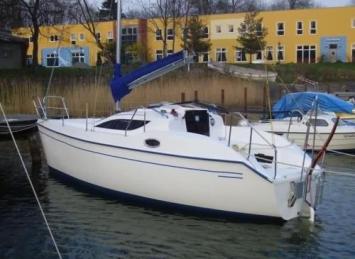 Deltania 27 DS Auenansicht