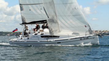 Elan 350 Performance Auenansicht