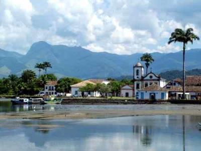 Yachtcharter Brasilien: Paraty ist ein h�bsches St�dtchen aus der Kolonialzeit