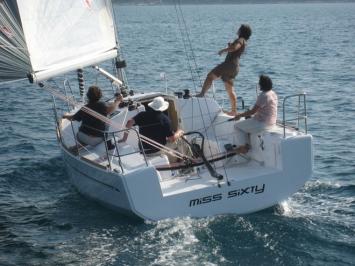 Elan 310 Auenansicht