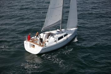 Hanse 325 Auenansicht