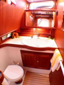 Sirius 32 DS Innenansicht