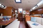 Yachtcharter Oceanis 45 3cab interior