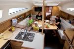 Yachtcharter Elan394 Salon