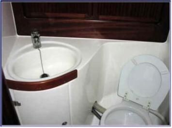 Bavaria 38 Holiday Innenansicht