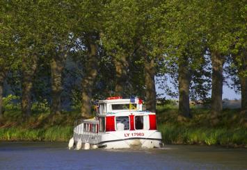 P-1107, 3Cab, Heck.png Au�enansicht