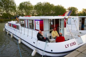 P-1500R-4Cab-Seite:Heck.png Au�enansicht