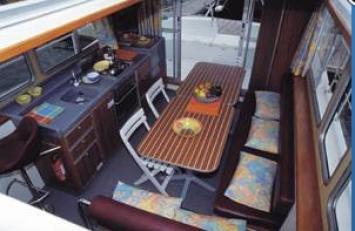 P-1500R-4Cab-Terasse.png Innenansicht