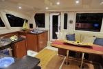 Yachtcharter Leopard 44 3+1 Kab Pantry/Salon